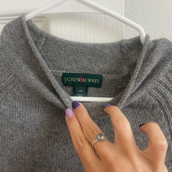 J Crew Wool Winter Sweater, soft like cashmere - Picture 2 of 2